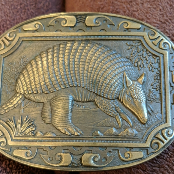 armadillo belt buckle